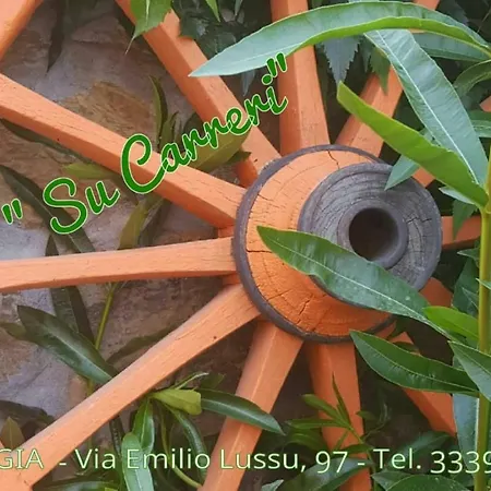 فندق مبيت وإفطار Su Carreri Armungia