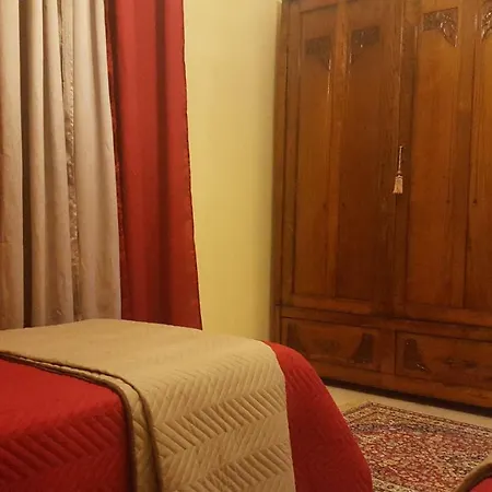 Su Carreri Bed & Breakfast *
