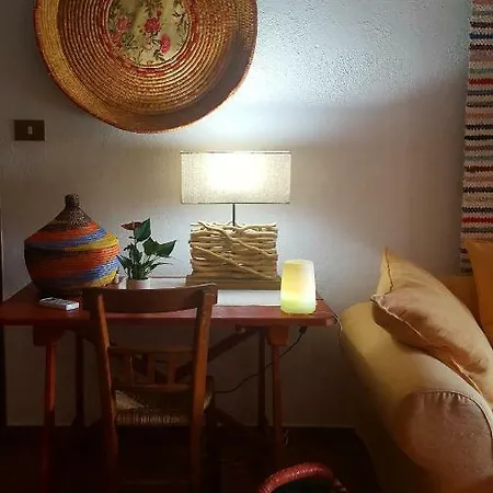 Su Carreri Oda ve Kahvaltı Armungia